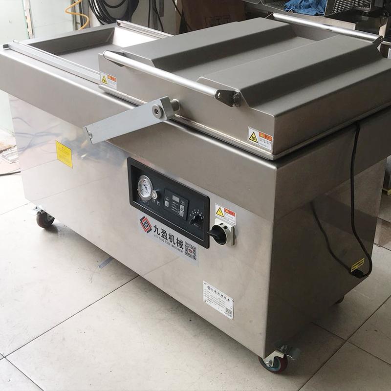 雙室真空包裝機(jī)成為了食品加工廠(chǎng)眼中必不可少的設(shè)備