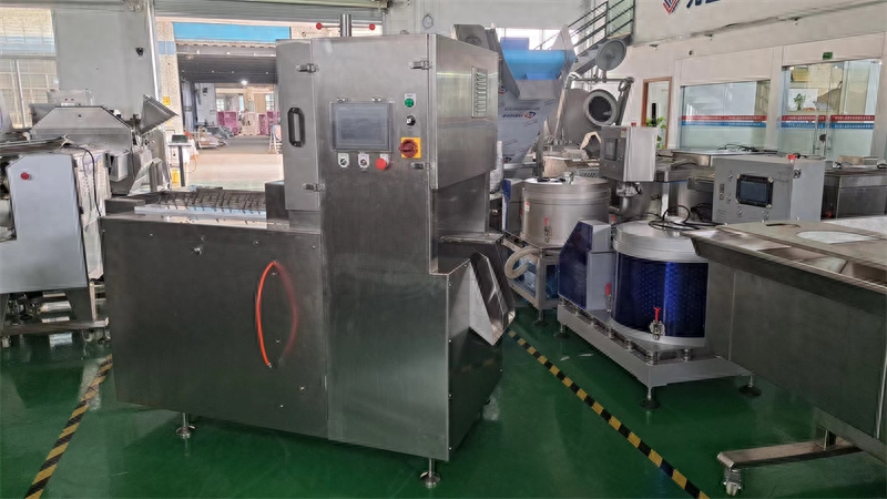 扇子骨牛仔骨鋸骨機(jī)哪家好？祥九瑞盈多條鋸自動(dòng)切塊機(jī)來告訴你